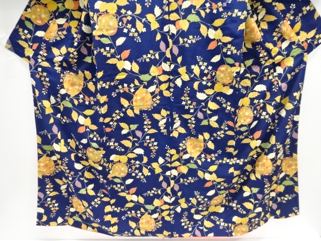  草花に仕覆模様小紋着物